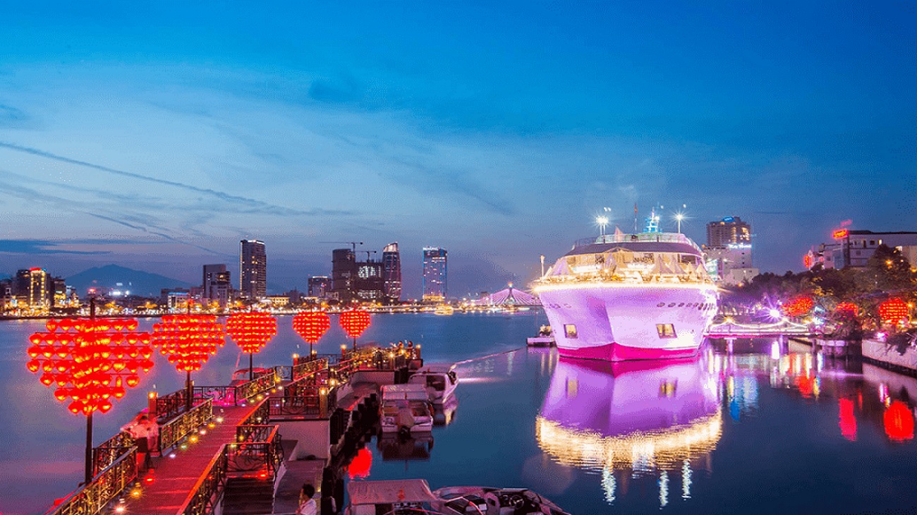 Love Bridge in Da Nang