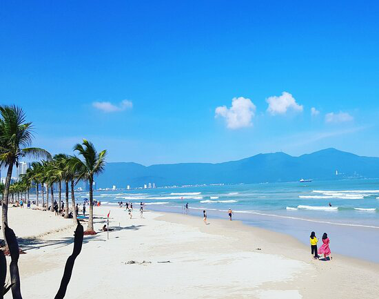 Top Locations To Explore In Da Nang By Motorbike My Khe Beach