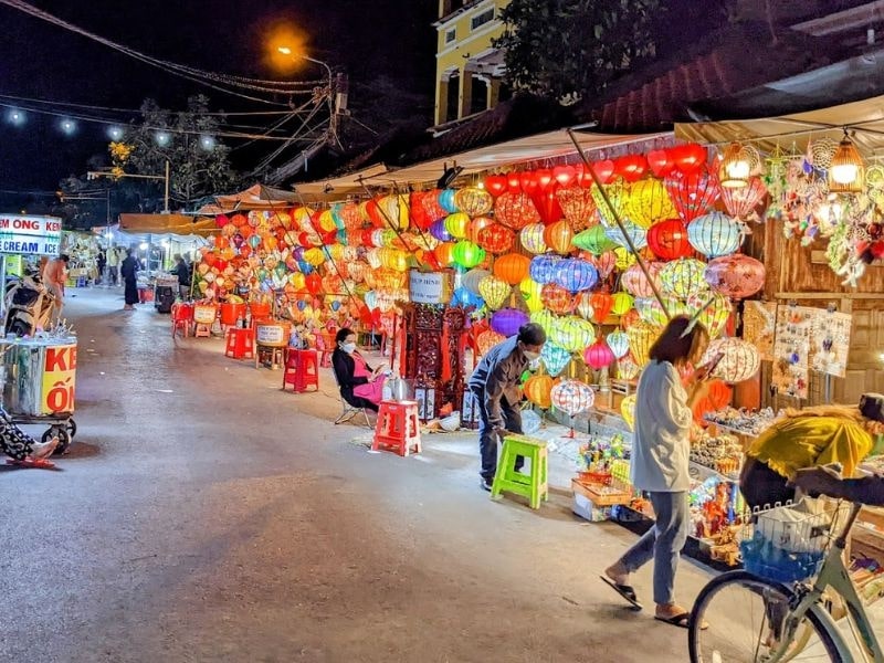 Hoi An night market